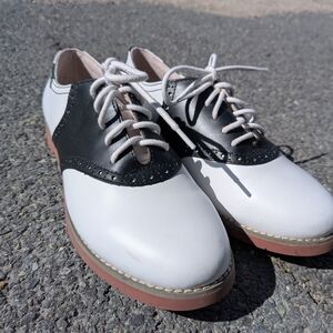 Eastland Women's Black and White Oxford Shoes